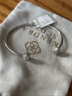 New Kendra Scott Calla Cuff bracelet with dust bag